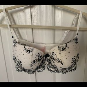 Victoria’s Secret Push-up Balconette Bra. Size 38C.
